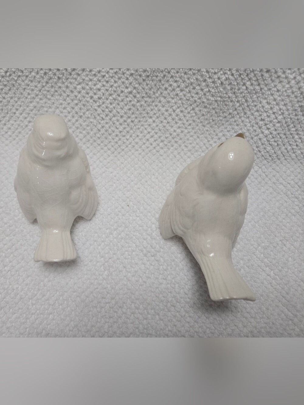 Goebel White Porcelain Bird Figurines with Gold Beaks - Pair - Picture 3 of 6